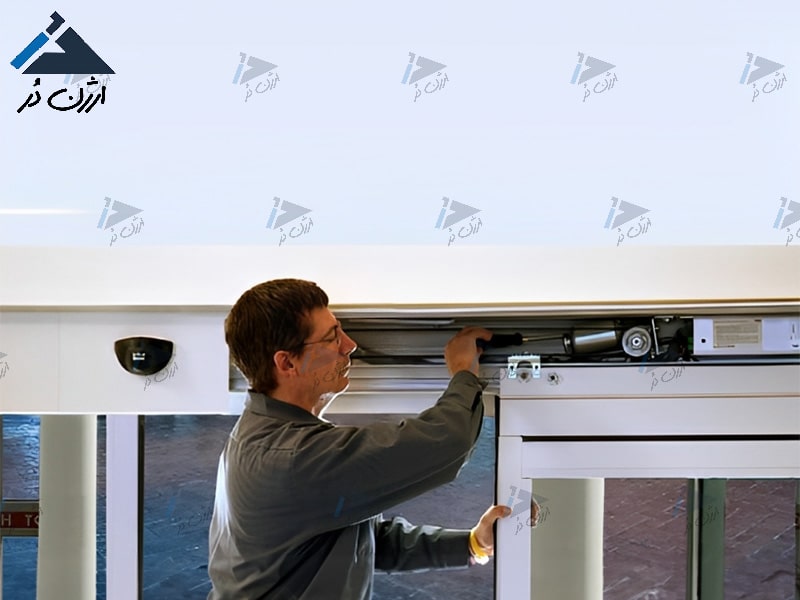 درب اتوماتیک شیشه ای در زمان قطع برق