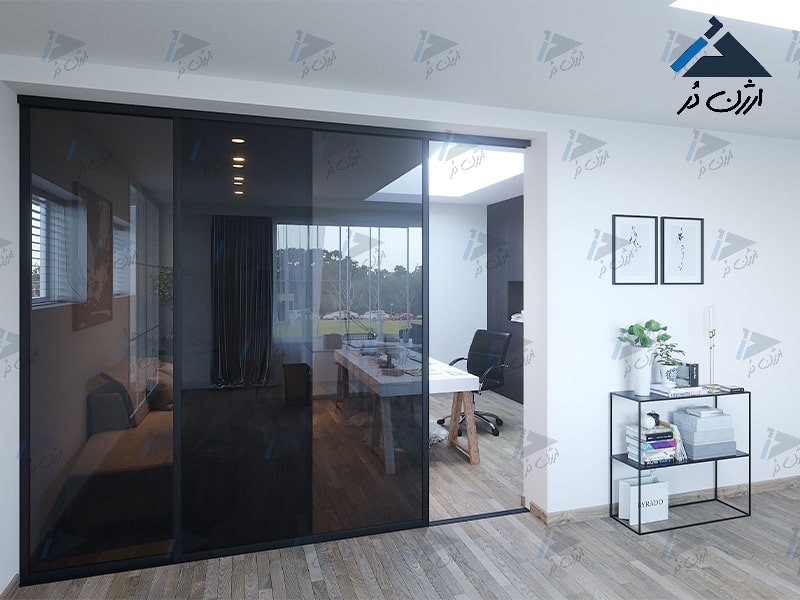 دیوار شیشه ای