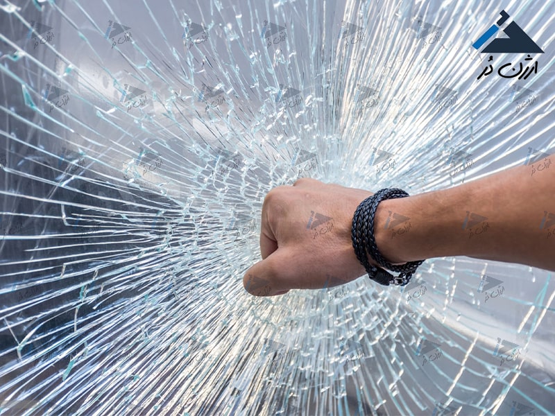 شیشه شکسته تعویض شیشه شکسته