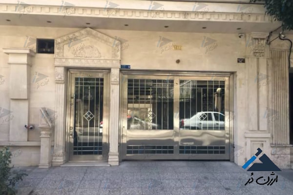 درب استیل و شیشه