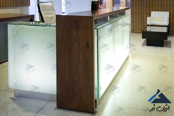 پیشخوان شیشه ای