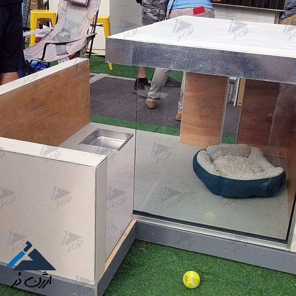 پارک سگ شیشه ای پارک سگ شیشه ای