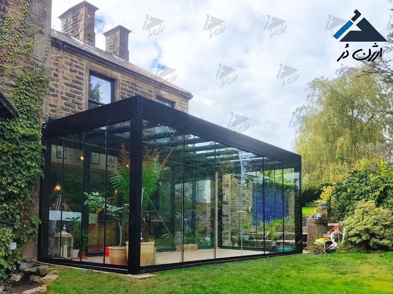 شیشه برای روف گاردن