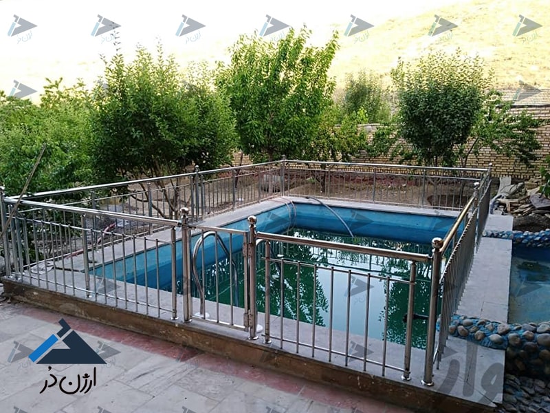 حفاظ فلزی نرده فلزی