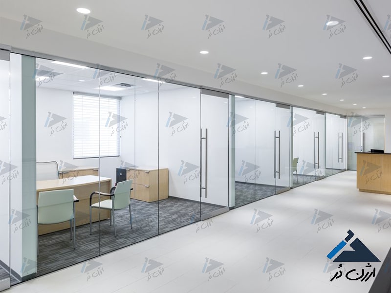 ارتفاع استاندارد پارتیشن شیشه ای