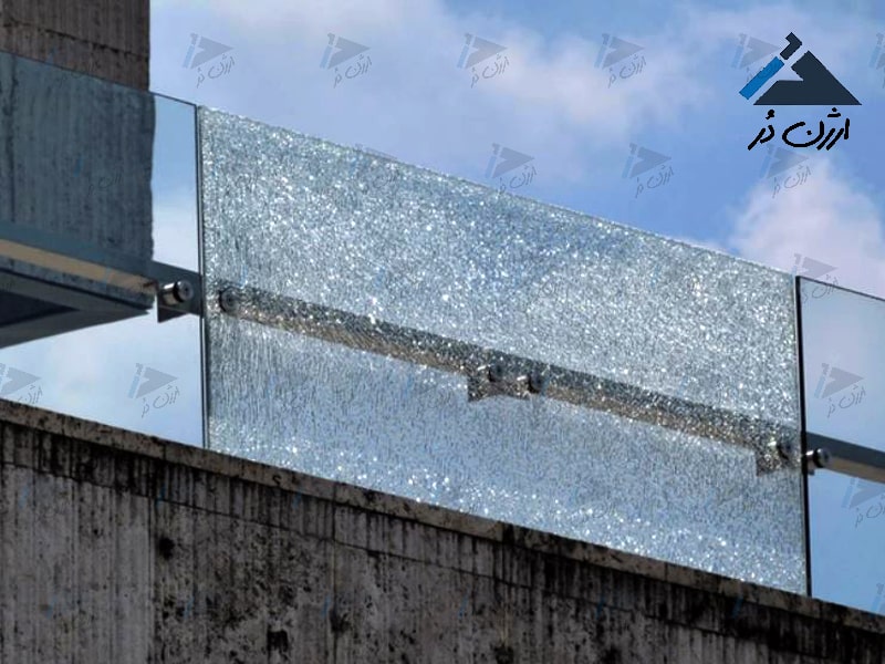 شکستن شیشه سکوریت شکستن شیشه سکوریت