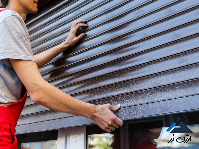 ایمنی در تعمیر کرکره برقی ایمنی در تعمیر کرکره برقی