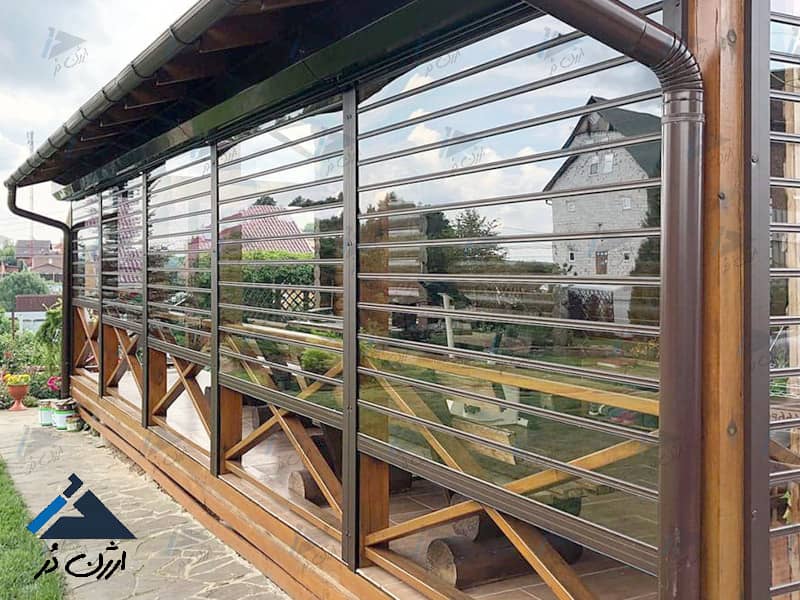 نصب کرکره شیشه ای بالکن نصب کرکره شیشه ای بالکن