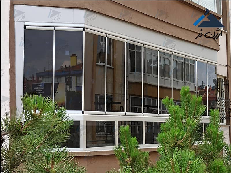 نصب شیشه بالکن