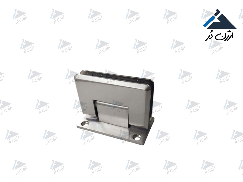 لولا شیشه به دیوار