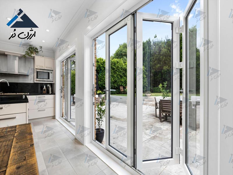 شیشه ساختمان