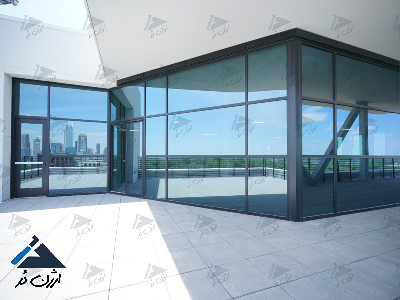 شیشه ساختمان