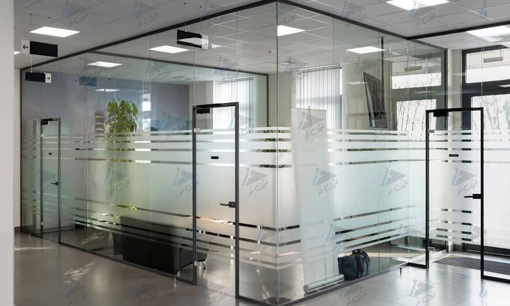 پارتیشن شیشه‌ای تک‌جداره